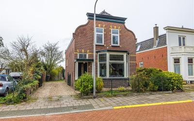 Stationsweg 204