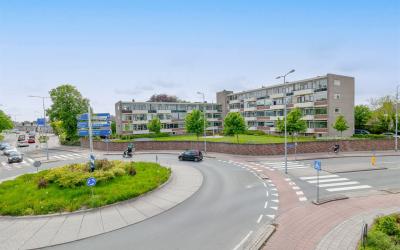 Van den End. 105