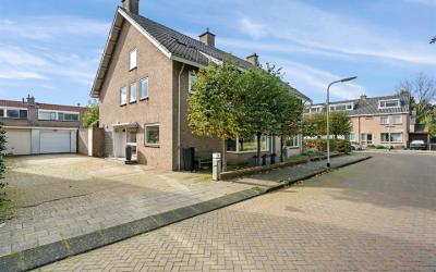 Jacoba van. 4