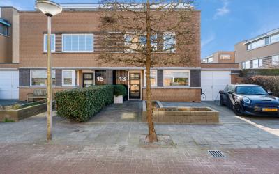 Korenbloem 13