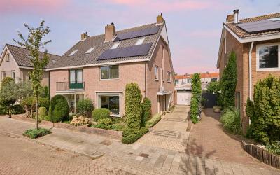 J. van der. 11