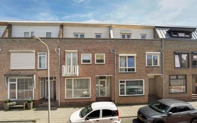 Buitensluis. 45
