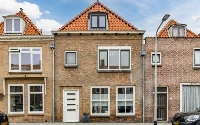 Koninginneweg 25
