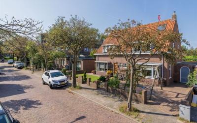 Baron Sweer. 6