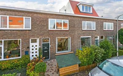 Donklaan 24