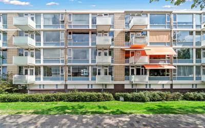 Schout Van. 82