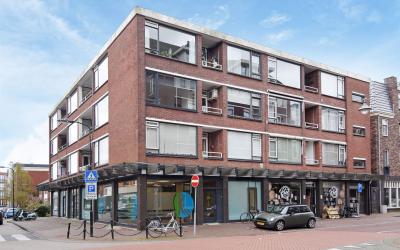 Damstraat 38