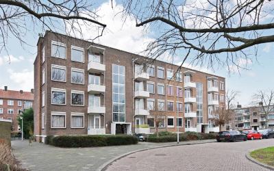 van Leeuwenstraat 14