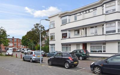 van Beijere. 8