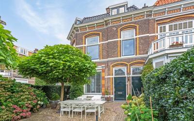 Koninginnel. 33