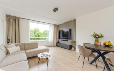 Huis te Lan. 484