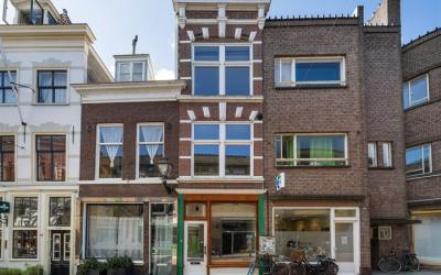 Hogewoerd 11
