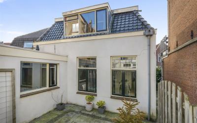 Hogewoerd 105
