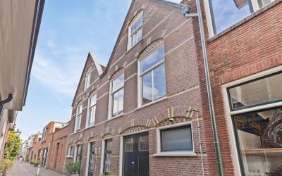 Nieuwebrugsteeg 14