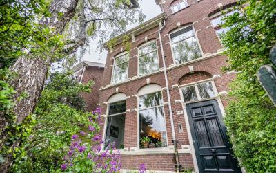 Hoge Rijndi. 198