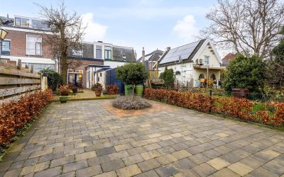Hoge Rijndi. 236
