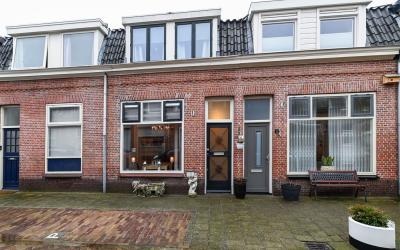 Voorstraat 13