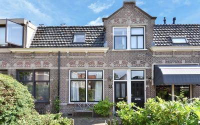 Hasebroekst. 6