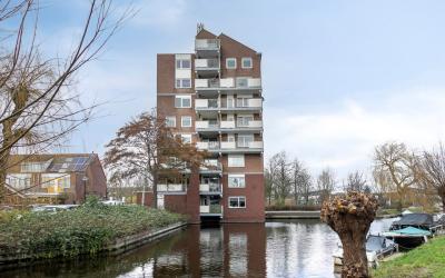 Ank van der. 28