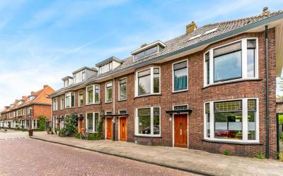 Constantijn. 3