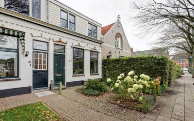 Oude Rijnzi. 4