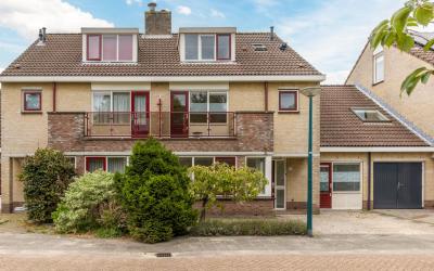Groenhoevel. 10