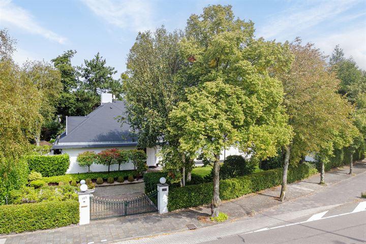 Vrijstaande woning te koop: President Kennedylaan 185, Oegstgeest