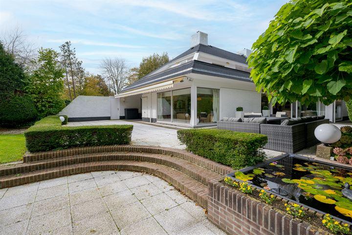 Vrijstaande woning te koop: President Kennedylaan 185, Oegstgeest