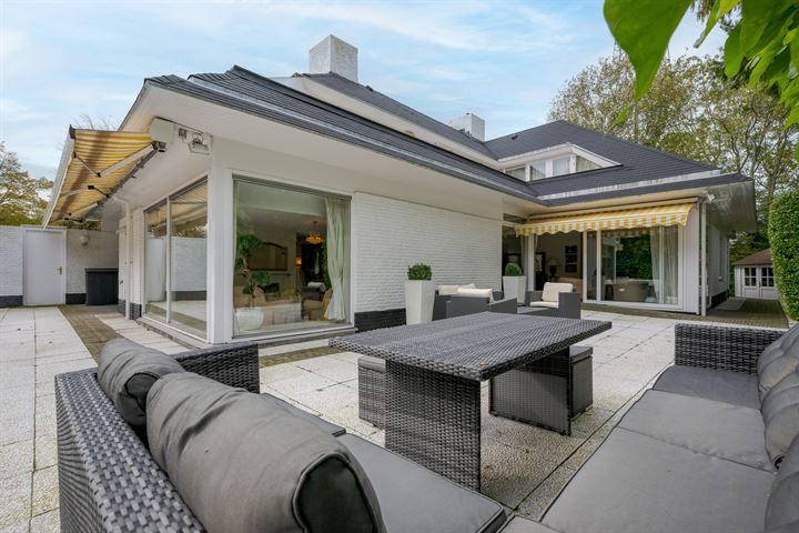 Vrijstaande woning te koop: President Kennedylaan 185, Oegstgeest