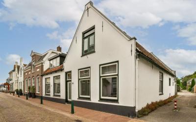 Dorpsstraat 100