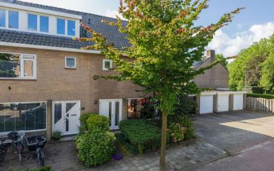 van den Wou. 20