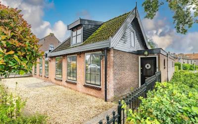 Zuidbuurtse. 73
