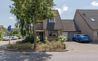Dorpsstraat 282