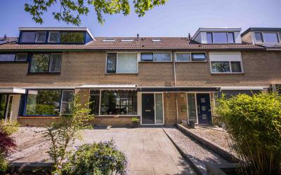 Haringvliet 5