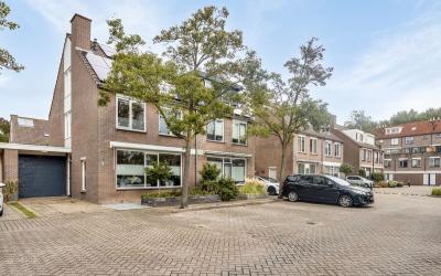Loenhorst 9