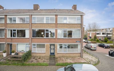 Jan Pieters. 18