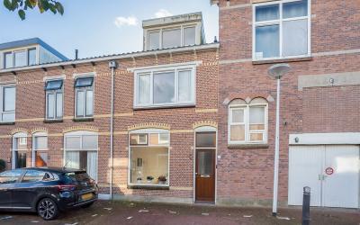 Van Reedest. 4
