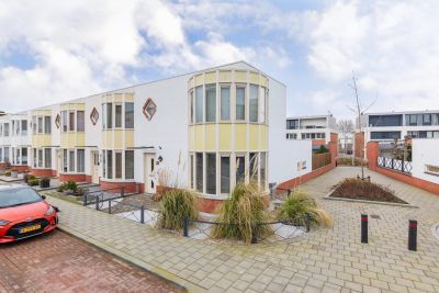 Schutsluis 27