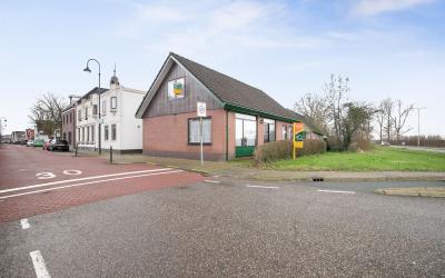 Dorpsstraat 24