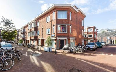 Pieter van. 5