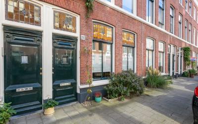 Van Speijks. 200