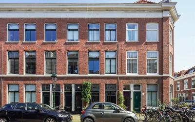 Van Speijks. 208