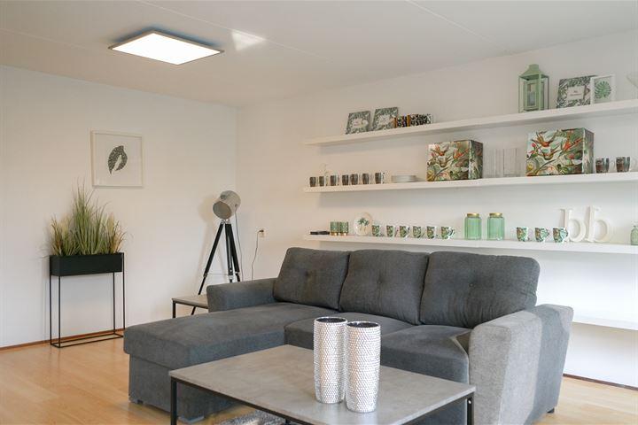 Appartement te koop: Waldeck Pyrmontkade 14, 'S-Gravenhage
