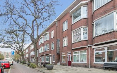 De Genestet. 90