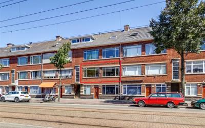 De Genestet. 222