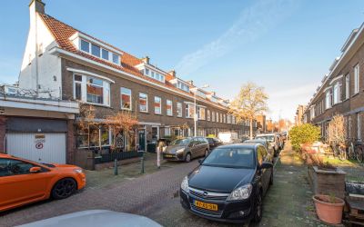 Van Vlotens. 75