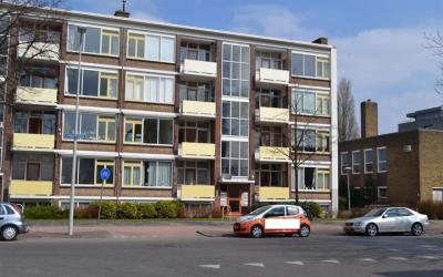 Vrederustla. 90