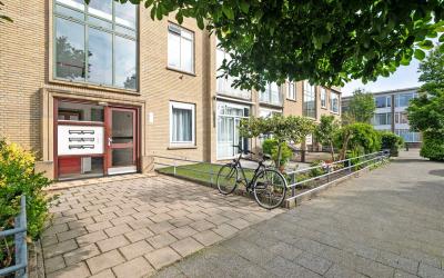 Lopikplein 31