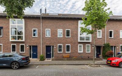 Ko van Dijk. 19