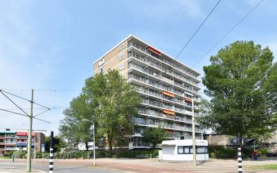 Arnold Spoe. 72